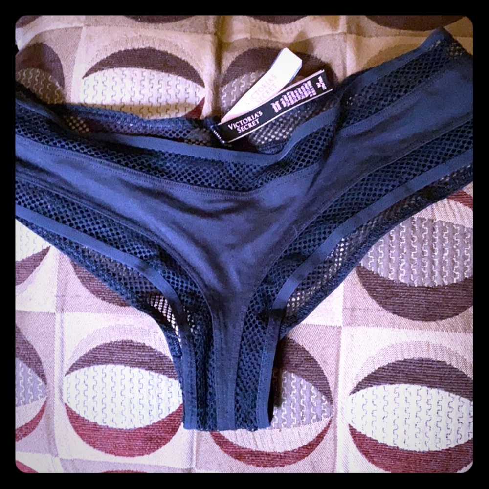 Victoria’s Secret 2/$25 bundle - Picture 5 of 5
